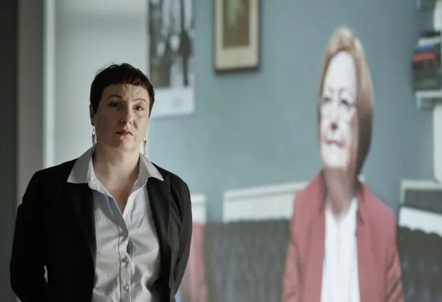 Amanda-Dunsmore.-Photographer-Ros-Kavanagh-scaled