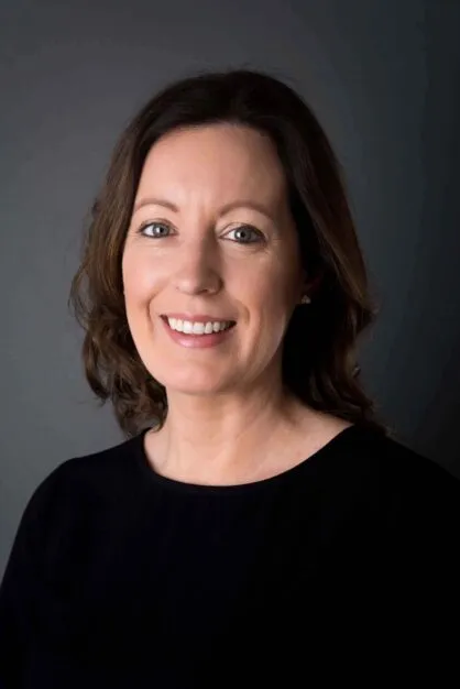 Headshot Black_Laura Dempsey