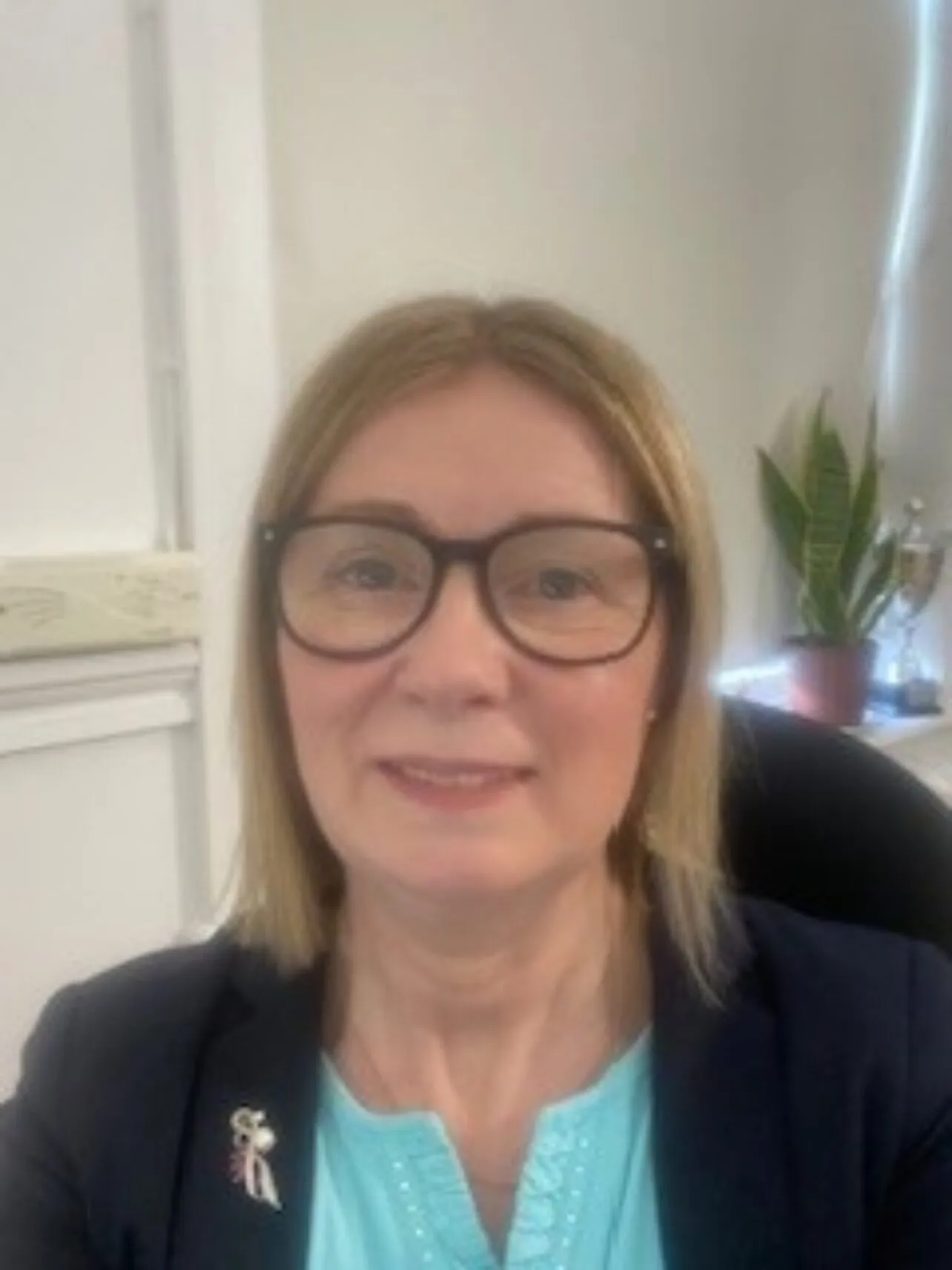 Profile Photo_Muriel Dinneen